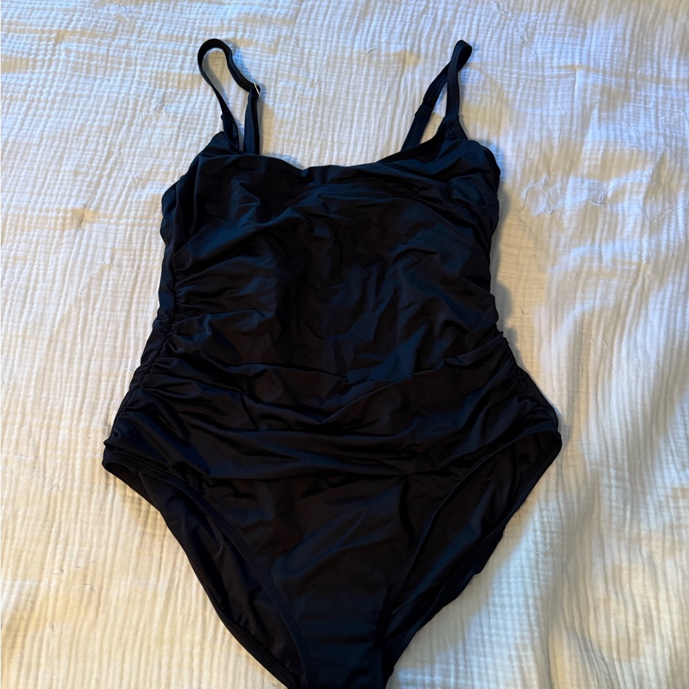 La Blanca Women's Black One Piece Swimsuit